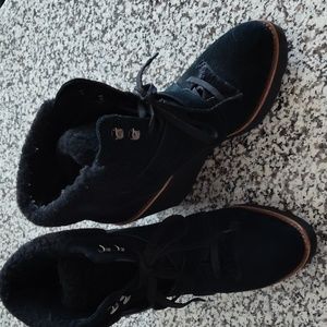 Woman's Boots Coach Size 10 Color Black.